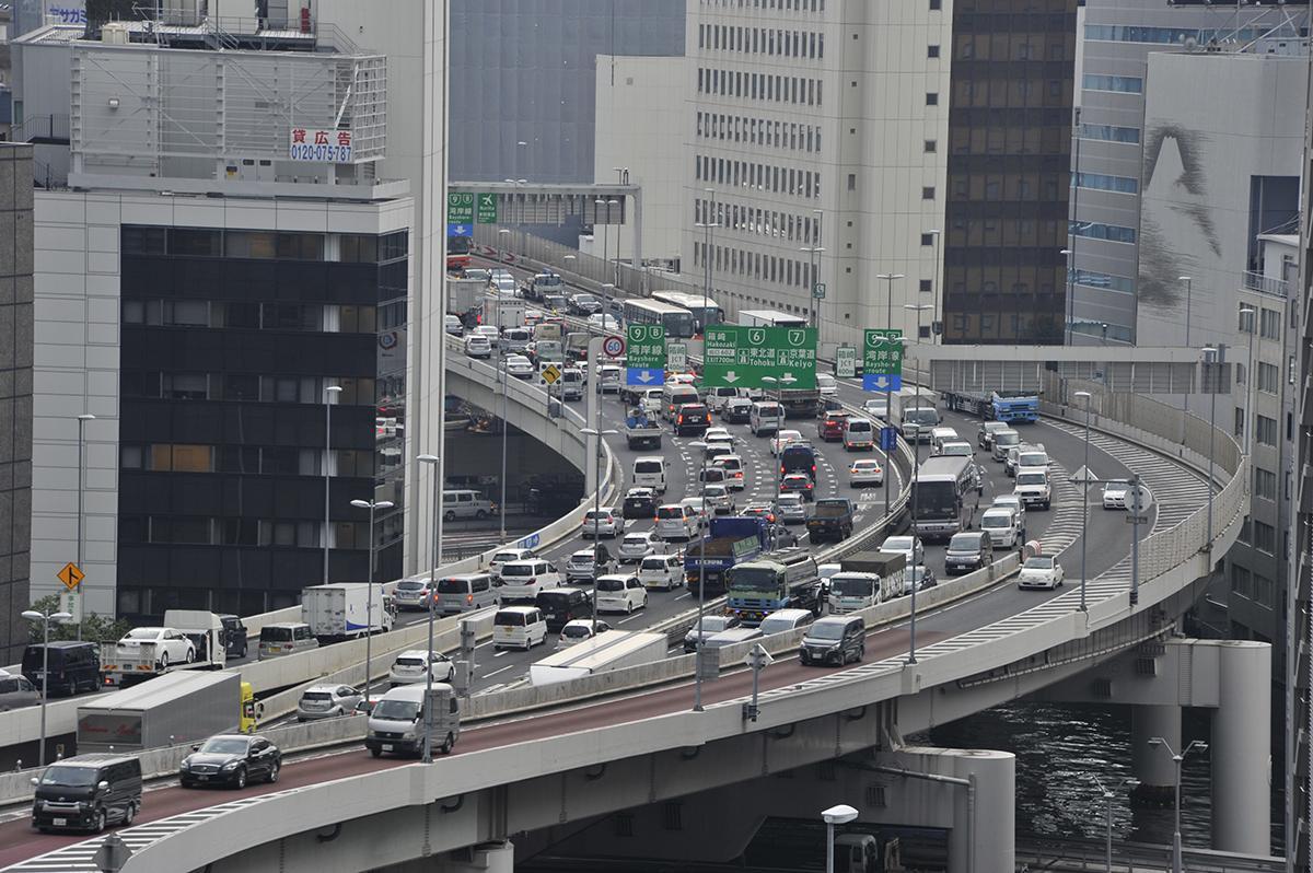 高速道路の上りと下り