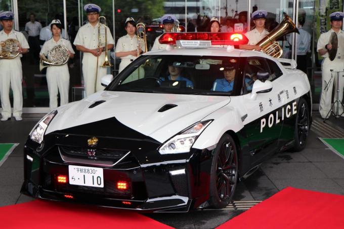 違反する気も失せるけどナゼ せっかく所有する日産gt Rやレクサスlcなどの激速パトカーが実戦配備されないワケ 自動車情報 ニュース Web Cartop