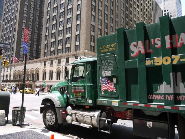 日本の四角いトラックとは違う なぜアメリカは ボンネット型 が主流なのか 自動車情報 ニュース Web Cartop