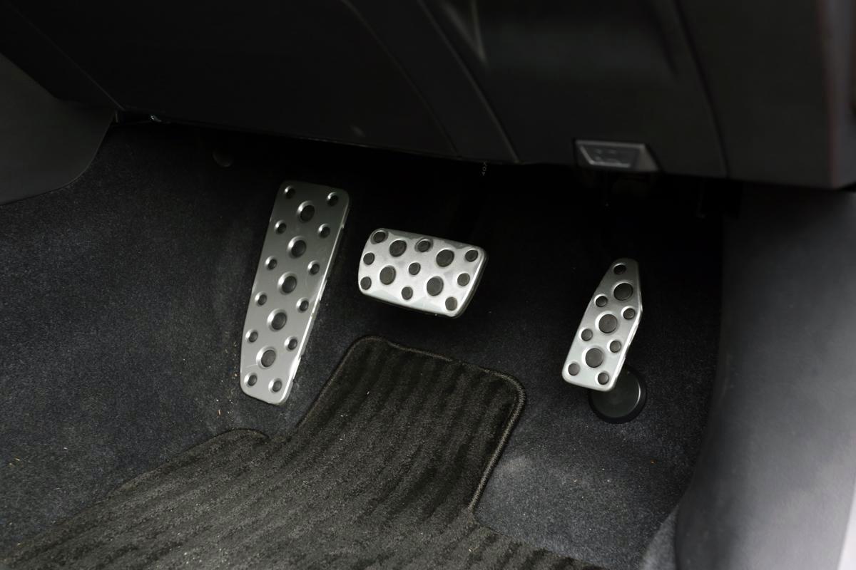 なんだか不快だし疲れるのはクルマが原因なことも 乗員にストレスを与える要因と改善方法８つ 自動車情報 ニュース Web Cartop 2ページ目