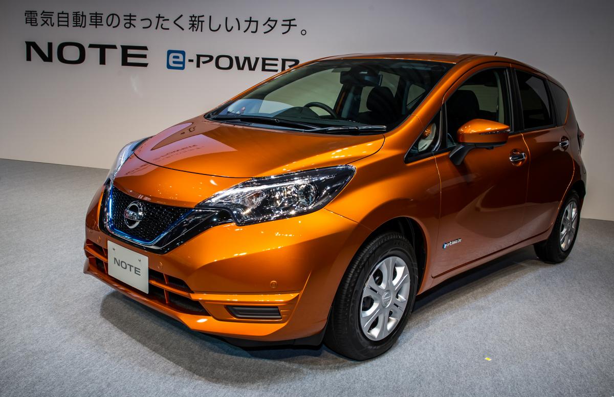 日産ノートe-POWER S