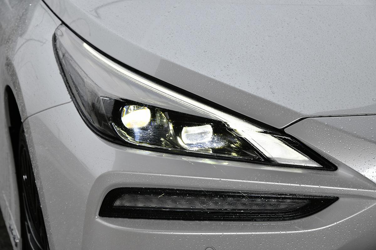 何のために付いている 最近のクルマにないワケは ヘッドライトの オートレベライザー とは 自動車情報 ニュース Web Cartop 何のために付いている 最近のクルマにないワケは ヘッドライトの オートレベライザー とは 自動車情報 ニュース Web Cartop