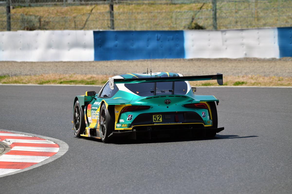 値段は高級住宅並 燃費はgt500より悪い スーパーgtのgt300に参戦する Grスープラ のもの凄い中身 写真3 Goo 自動車
