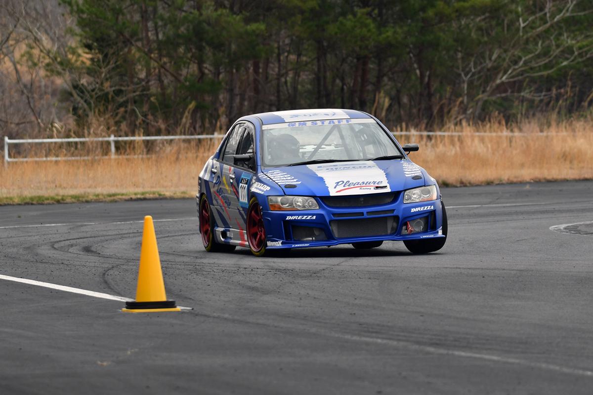 マイナー競技がモンスターの 棲家 だった 全日本ジムカーナ選手権 Sc車両 の 魔改造っぷり が強烈すぎる 写真11 Goo 自動車