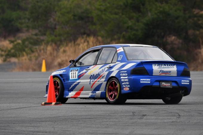 画像ギャラリー マイナー競技がモンスターの 棲家 だった 全日本ジムカーナ選手権 Sc車両 の 魔改造っぷり が強烈すぎる 画像8 自動車情報 ニュース Web Cartop 画像ギャラリー マイナー競技がモンスターの 棲家 だった 全日本ジムカーナ選手権 Sc車両 の 魔改造っぷり が強烈すぎる 画像8 自動車情報 ニュース Web Cartop