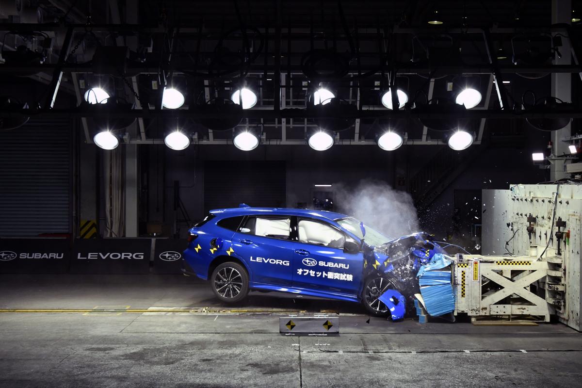 スバル・レヴォーグがJNCAP「自動車安全性能2020ファイブスター大賞」を受賞した理由