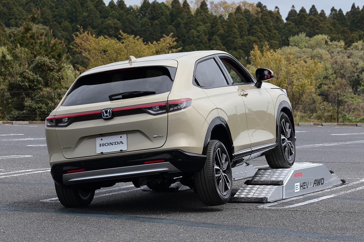モーターパワーで高い駆動力を発揮 新型ホンダ ヴェゼルの4wdを試す 自動車情報 ニュース Web Cartop モーターパワーで高い駆動力を発揮 新型ホンダ ヴェゼルの4wdを試す 自動車情報 ニュース Web Cartop