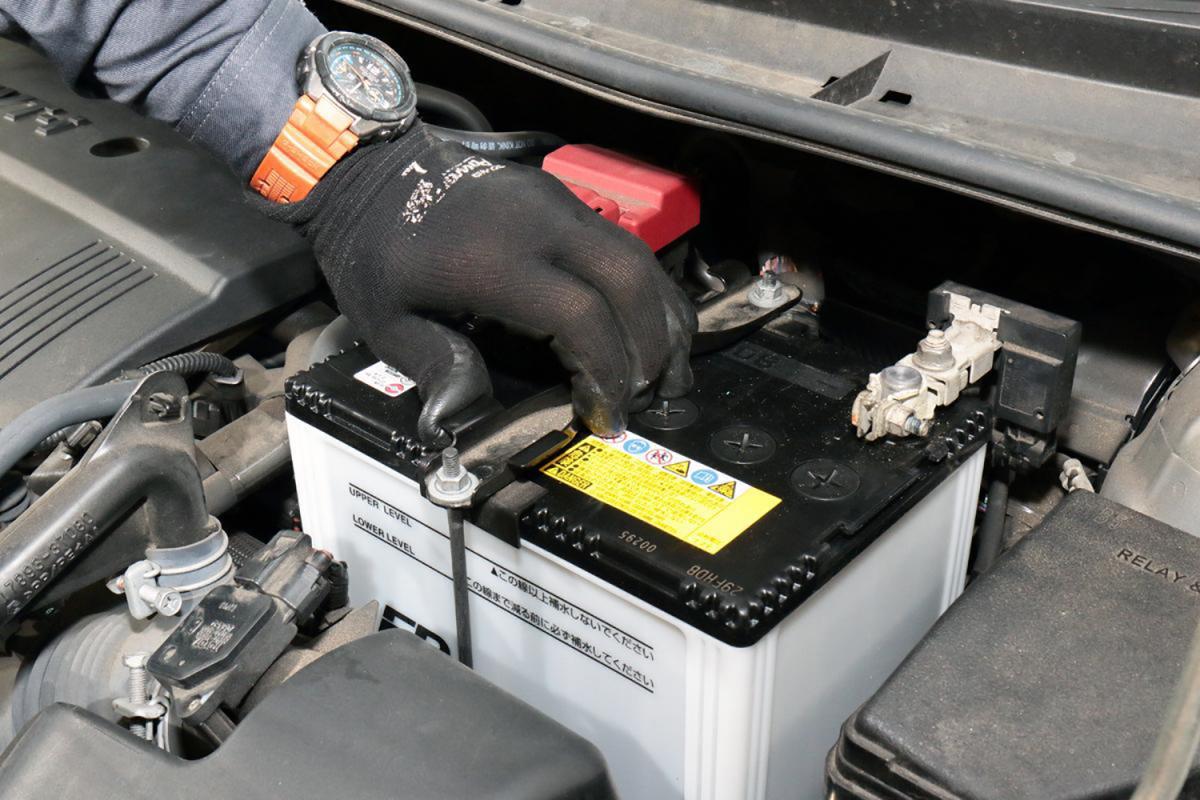 「駆動用バッテリー」が劣化すればハイブリッド車は性能ダウン必至！ 「いつ」「どうやって」交換すればいいのか？[写真7] goo 自動車