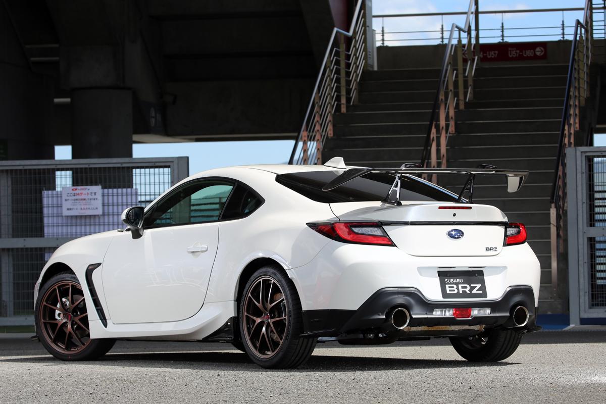 早くも新型brzの Stiパーツ 装着車を公開 カーボンスポイラーに補剛パーツなど 本気度 全開の中身とは 自動車情報 ニュース Web Cartop
