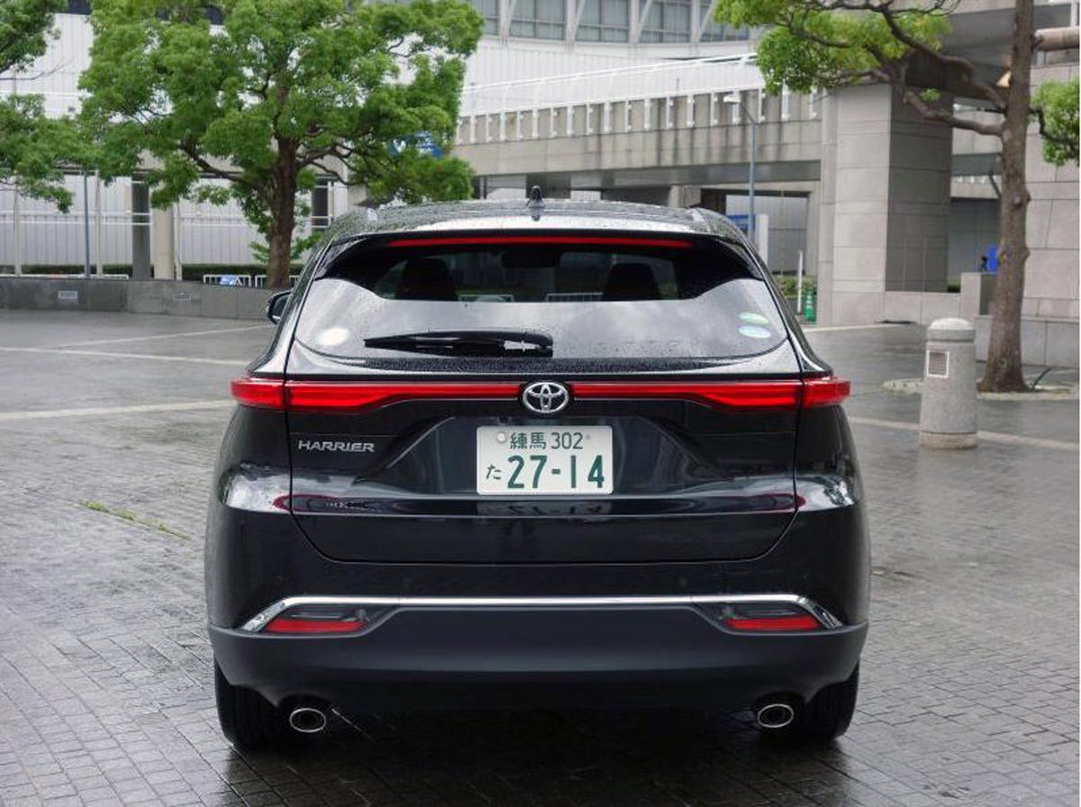 後続車からは 見えにくい との声 新型ハリアーの リヤウインカー 位置が 低い ワケ 自動車情報 ニュース Web Cartop