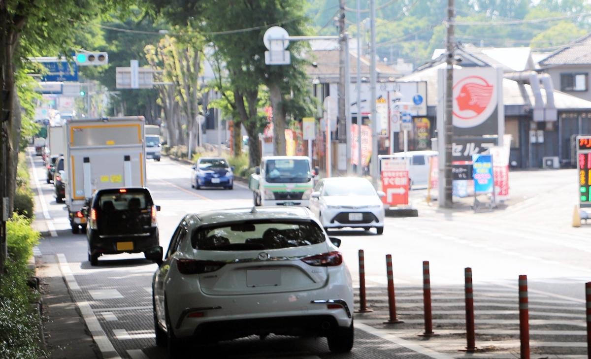 違反点数も反則金もあり 前が詰まっているのに 信号のある交差点 に進入するのは 違反 だった 自動車情報 ニュース Web Cartop