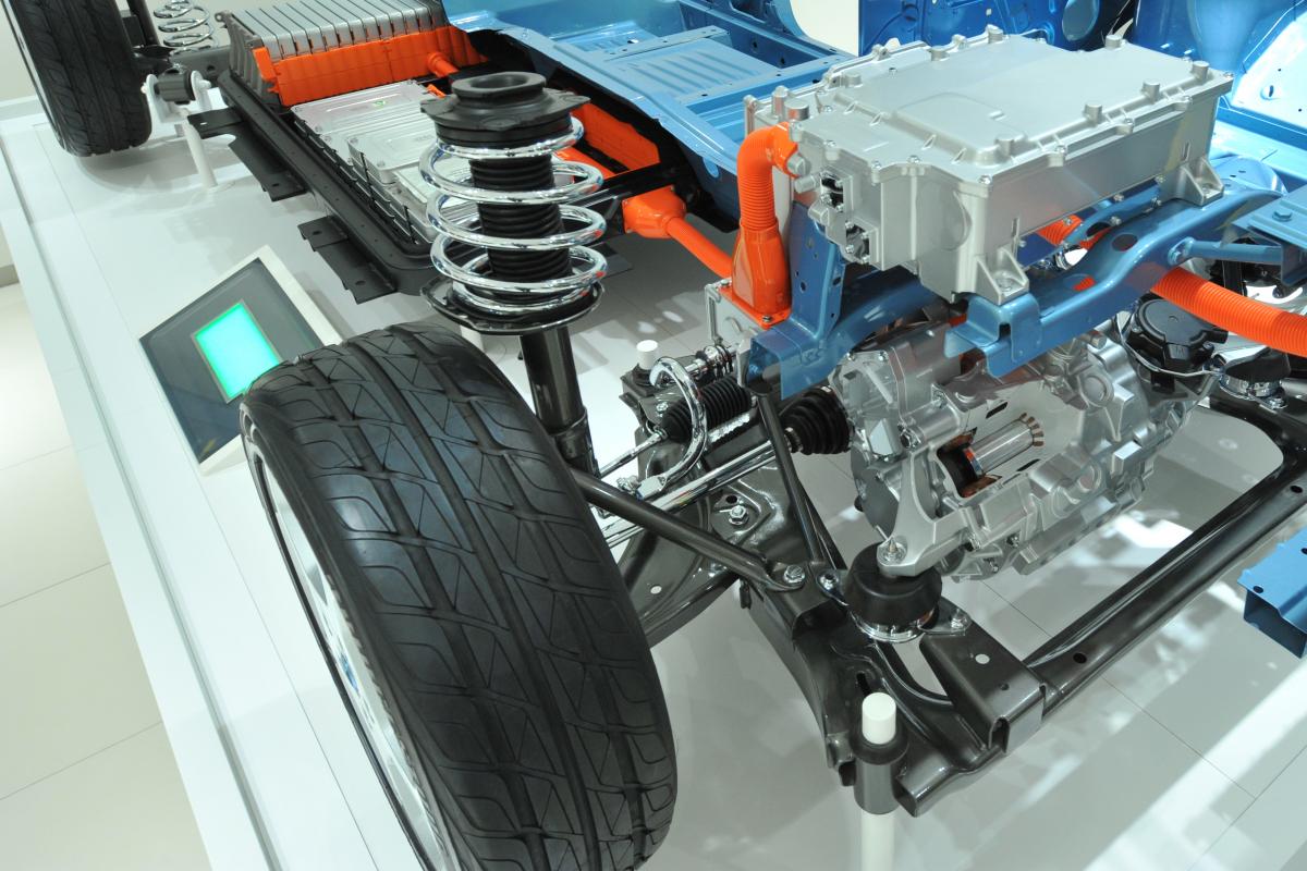 エンジン車はメンテ次第で何十年も乗れる では次世代のクルマ 電気自動車 は果たして 自動車情報 ニュース Web Cartop 2ページ目 エンジン車はメンテ次第で何十年も乗れる では次世代のクルマ 電気自動車 は果たして 自動車情報 ニュース Web Cartop 2ページ目