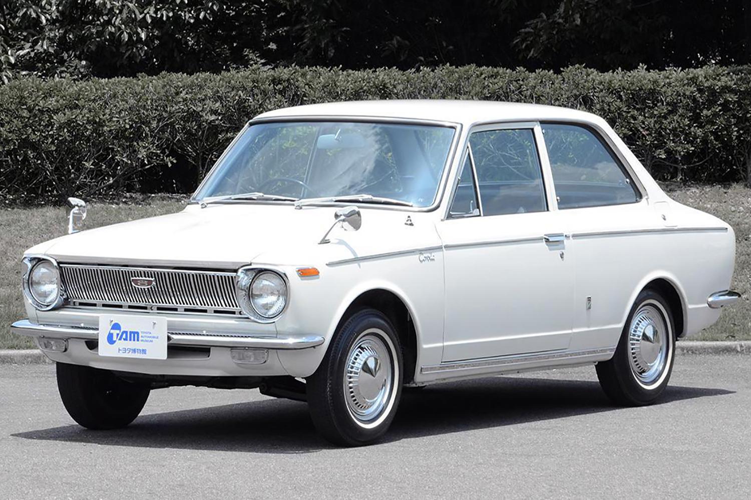 隣のクルマが小さく見えます ポリシーはあるのか Cmから開発者のコメントまで あからさま な対決姿勢を繰り広げたクルマたち 自動車情報 ニュース Web Cartop