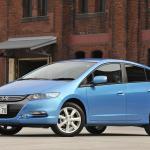 隣のクルマが小さく見えます ポリシーはあるのか Cmから開発者のコメントまで あからさま な対決姿勢を繰り広げたクルマたち 自動車情報 ニュース Web Cartop