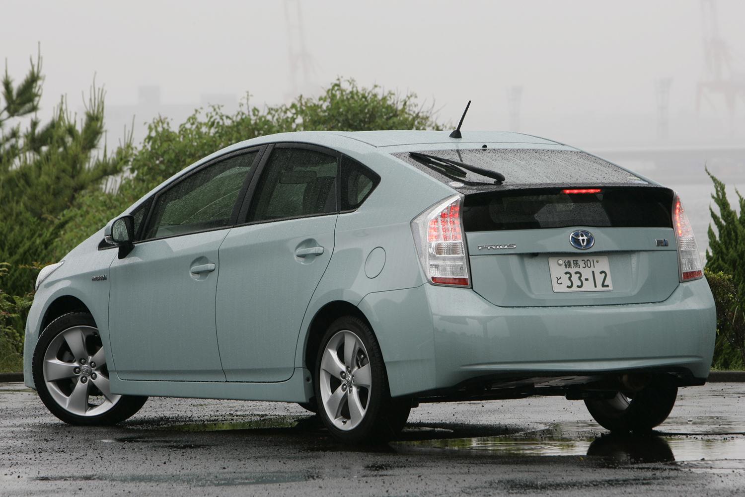 隣のクルマが小さく見えます ポリシーはあるのか Cmから開発者のコメントまで あからさま な対決姿勢を繰り広げたクルマたち 写真14 Goo 自動車