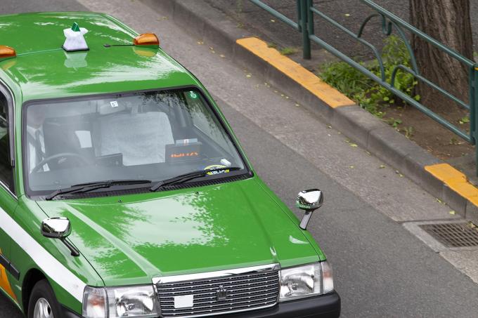 マスクをしてない客の乗車拒否が可能に! 高齢化が進み「感染の恐怖」と闘い続けるタクシードライバーの苦悩