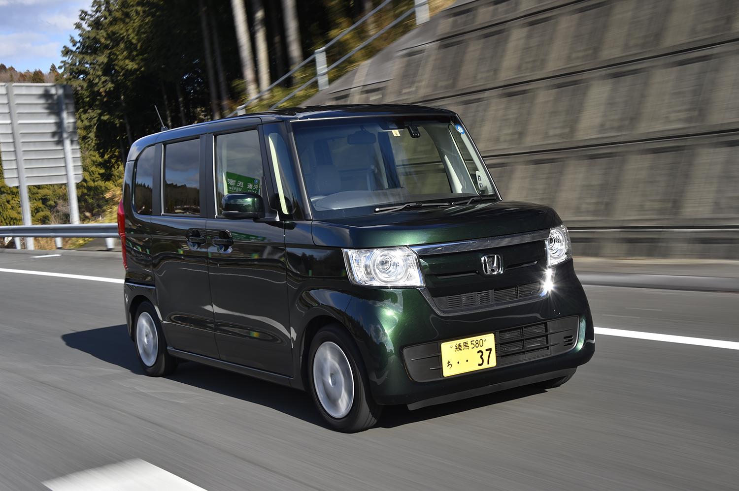 高速走行時のスーパーハイト軽自動車のイメージ