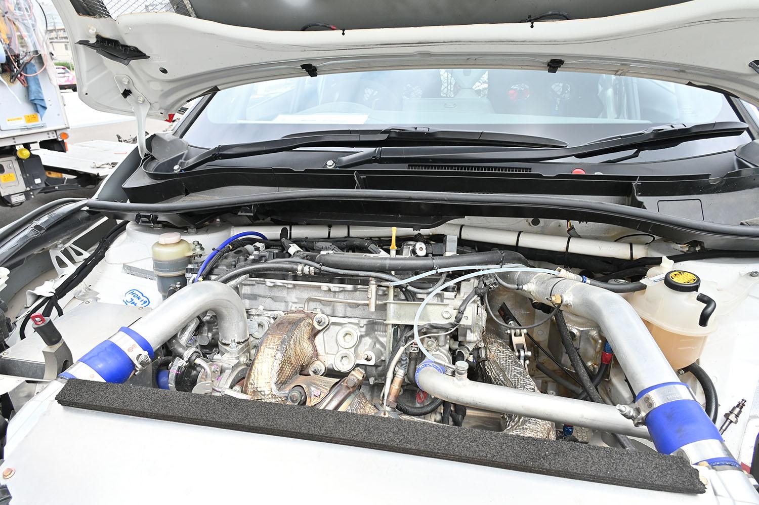 トヨタC-HRラリーカーのエンジン