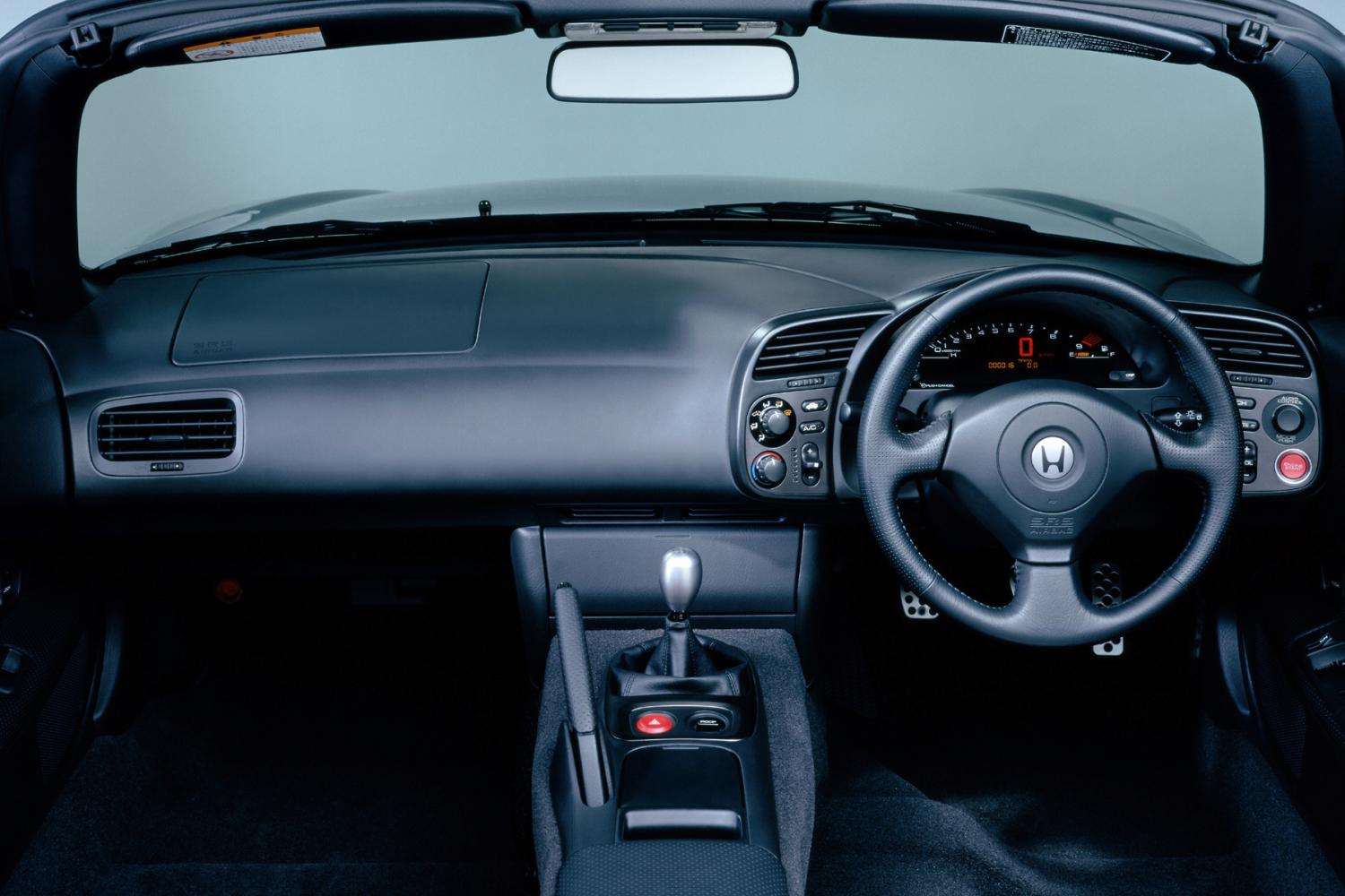 乗り替えるクルマが見つからない 孤高の名車 S00 の魅力と後継車が出ない理由 自動車情報 ニュース Web Cartop