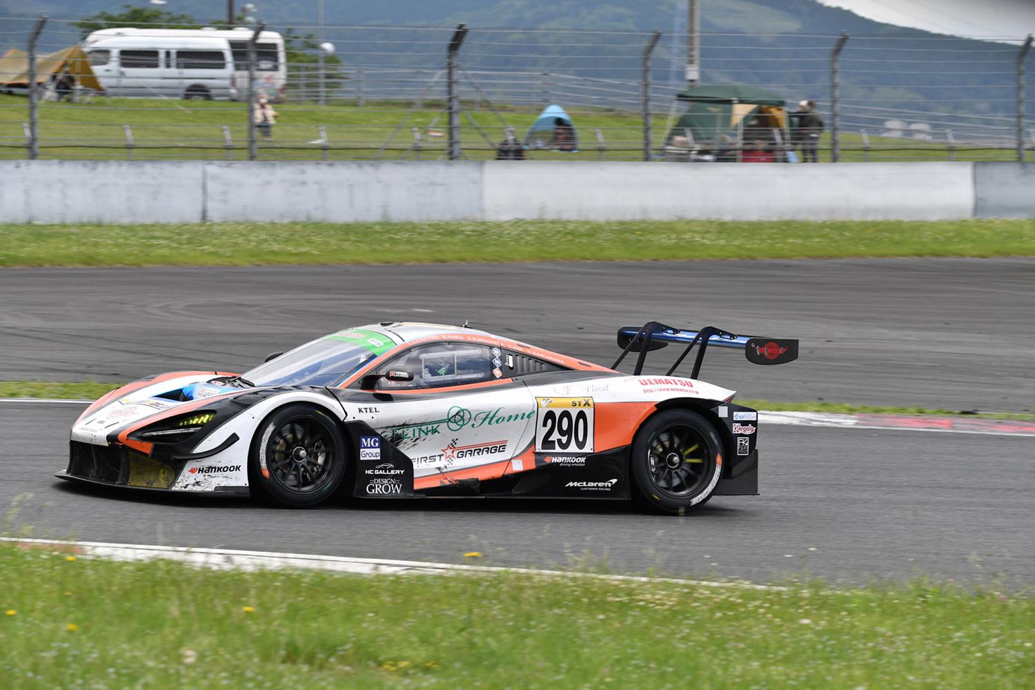 激速レース車と市販車ベース車が混在 超一流ドライバーからアマチュアまで参戦する ｓ耐 が面白すぎると評判だった 写真23 Goo 自動車