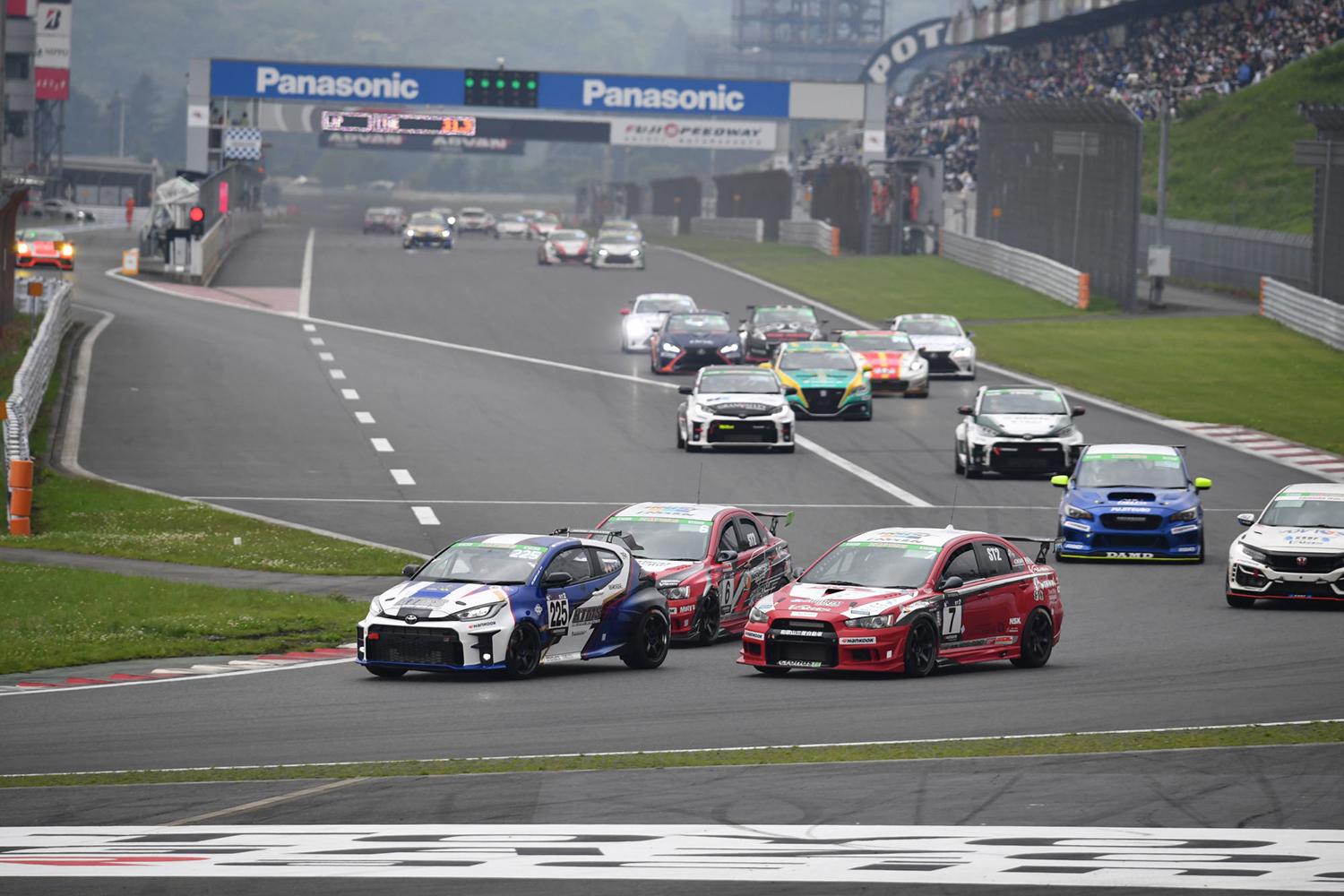 激速レース車と市販車ベース車が混在 超一流ドライバーからアマチュアまで参戦する s耐 が面白すぎると評判だった 自動車情報 ニュース Web Cartop 激速レース車と市販車ベース車が混在 超一流ドライバーからアマチュアまで参戦する s耐 が面白すぎると評判だった 自動車情報 ニュース Web Cartop