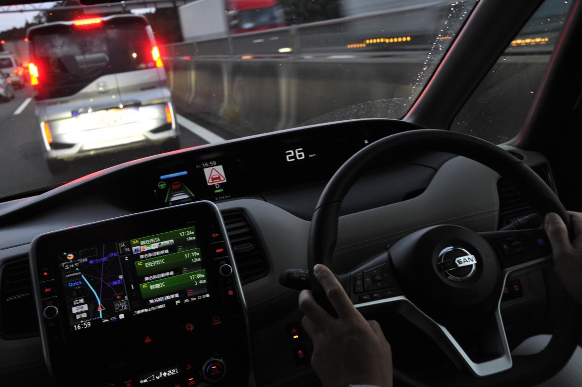 Acc のせいというウワサも 高速でやたら ブレーキランプ が連灯するクルマを見かけるワケ ガジェット通信 Getnews