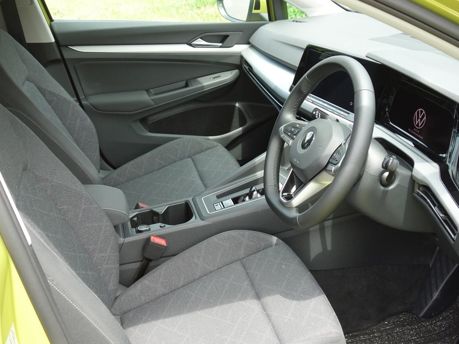 ドイツ車は硬い フランス車は柔らかい シートにまつわる噂の真相は 写真3 Goo 自動車