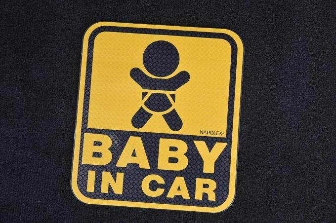 画像ギャラリー 世知辛い世の中ゆえのアイテムか 法定速度で走っています や Baby In Car などクルマのステッカー6つの意味と効果 画像6 自動車情報 ニュース Web Cartop 画像ギャラリー 世知辛い世の中ゆえのアイテムか 法定速度で走っています や Baby In Car などクルマのステッカー6つの意味と効果 画像6 自動車情報 ニュース Web Cartop