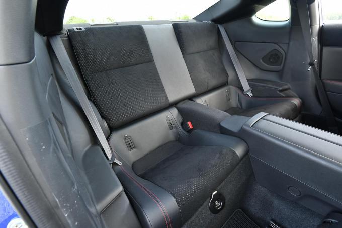 画像ギャラリー バリバリのスポーツモデルなのに家族から文句が出ない 走りが忘れられない 世帯持ち男子 が乗るべき５台のクルマ 画像27 自動車情報 ニュース Web Cartop