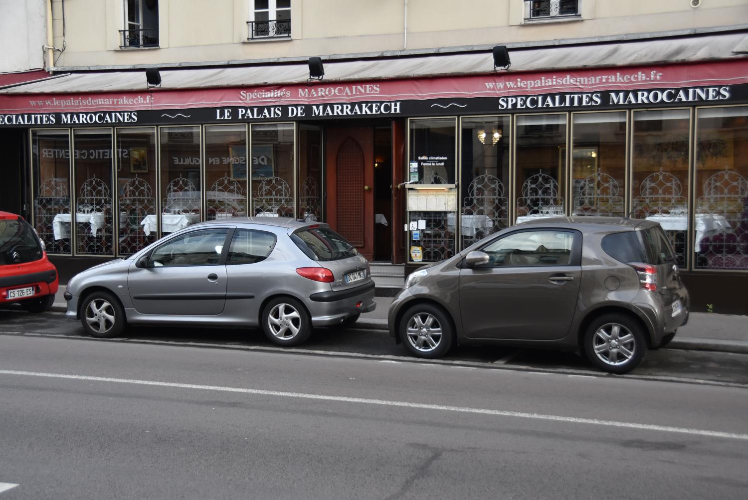 駐車の際、フランスでは他車にぶつけるのが普通というイメージは事実か 〜 画像3