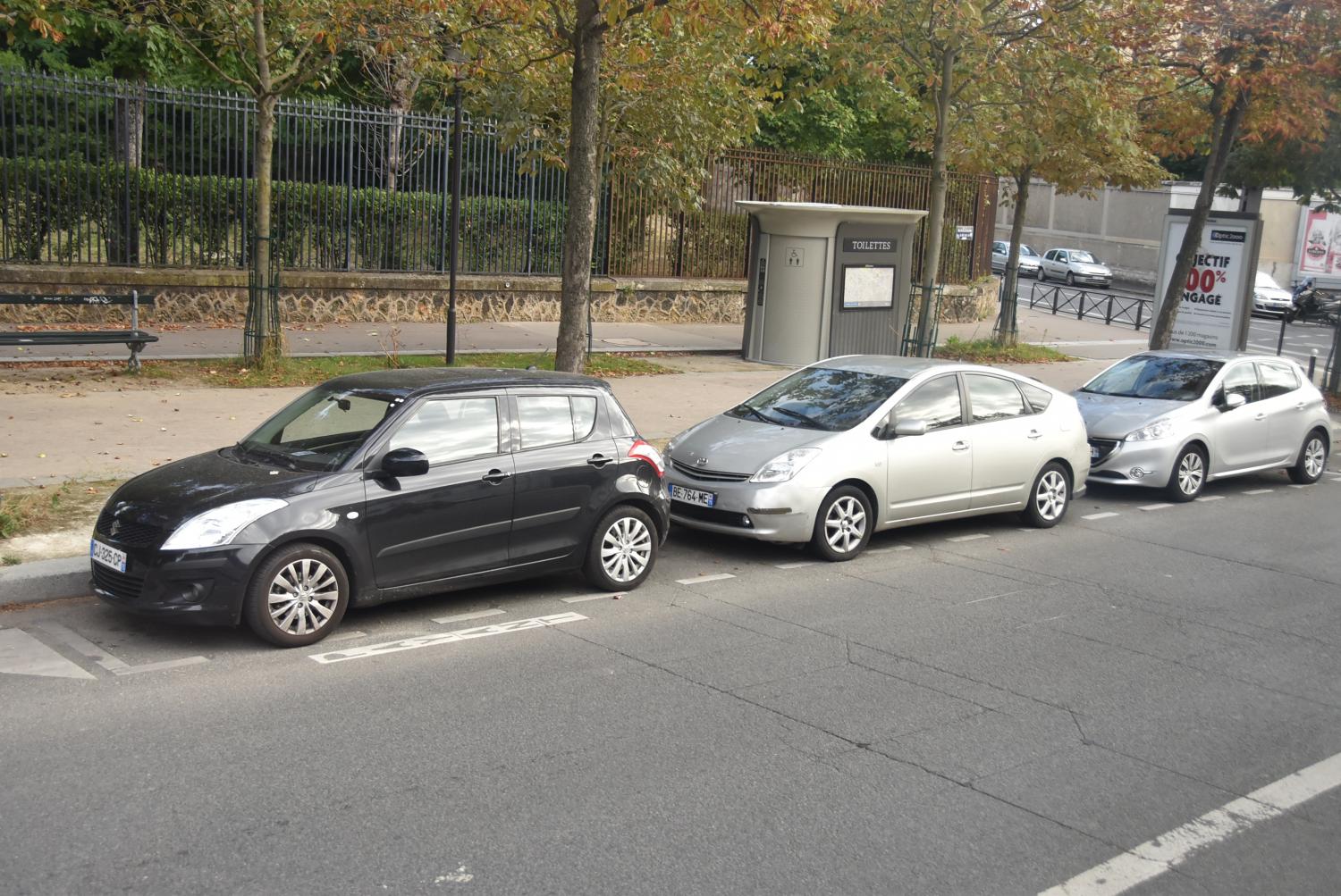 駐車の際、フランスでは他車にぶつけるのが普通というイメージは事実か 〜 画像12