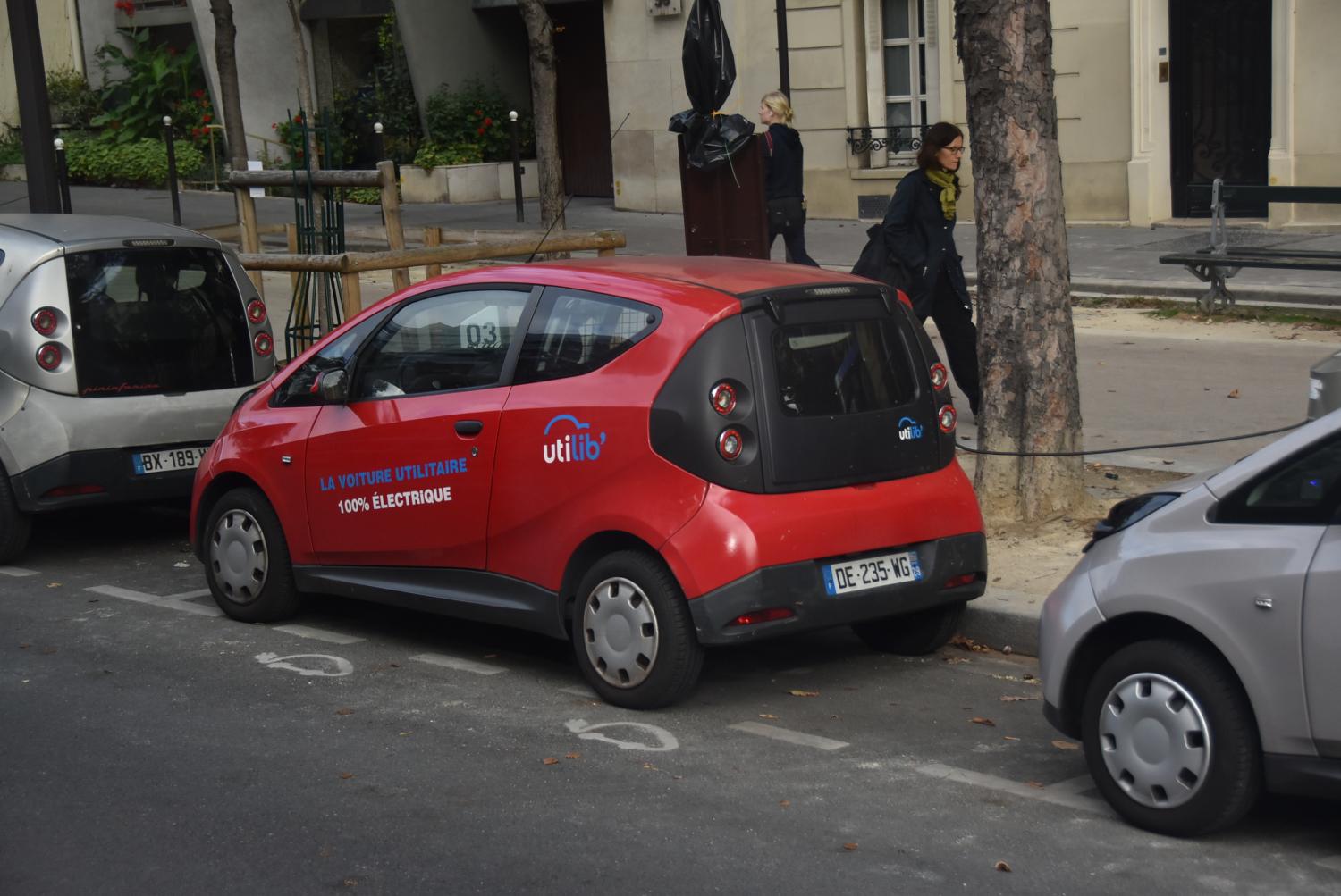 駐車の際、フランスでは他車にぶつけるのが普通というイメージは事実か 〜 画像13