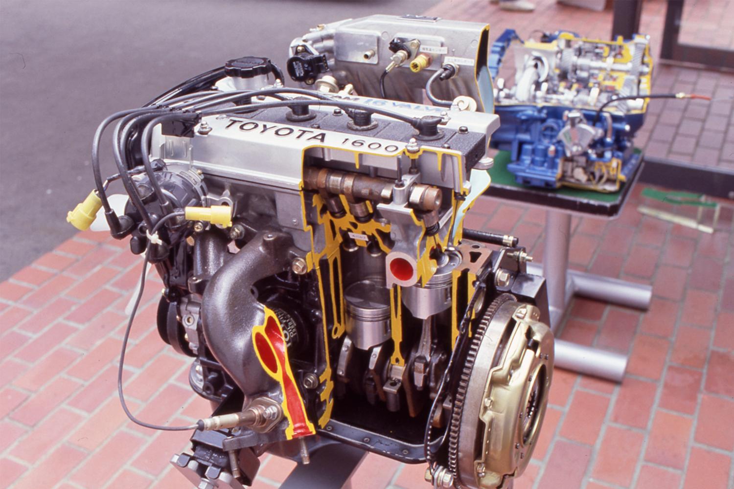 4A-Gエンジンのカットモデル 〜 画像4