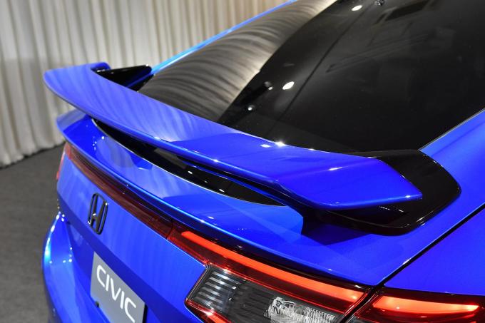 画像ギャラリー なんとなく雰囲気が違う さりげなさがイケてる新型シビックの モデューロ アイテムが熱い 画像2 自動車情報 ニュース Web Cartop 画像ギャラリー なんとなく雰囲気が違う さりげなさがイケてる新型シビックの モデューロ アイテムが熱い 画像2 自動車情報 ニュース Web Cartop