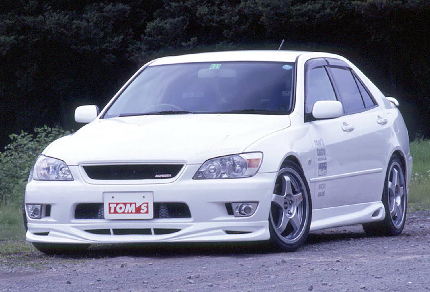 飛ばさない 自制心が吹き飛ぶほどの強烈な速さ エンジンにまで着手した爆速コンプリートカー５選 自動車情報 ニュース Web Cartop 2ページ目