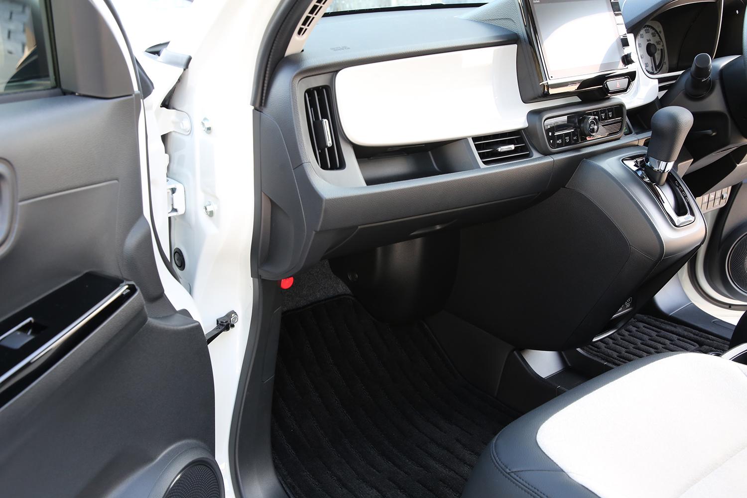 ド新車が安く買えるが注意も必要 新古車 あらため 登録済み未使用車 の中身とは 写真5 Goo 自動車 ド新車が安く買えるが注意も必要 新古車 あらため 登録済み未使用車 の中身とは 写真5 Goo 自動車