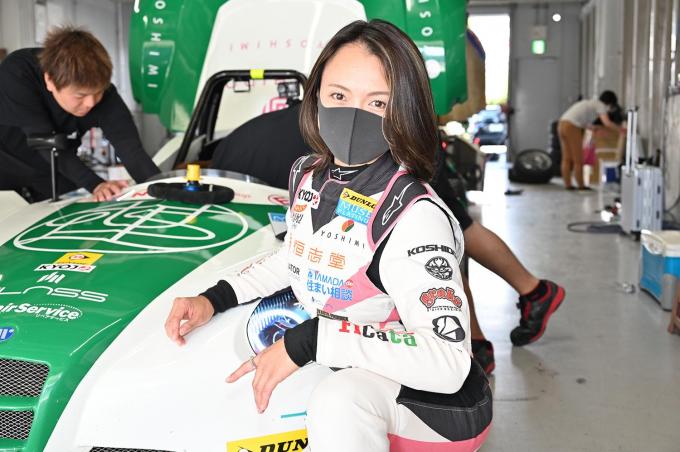 画像ギャラリー レースクイーン時代の 見る から 乗る へ Kyojoドライバーの素顔 Vol 2 いとうりな 画像1 自動車情報 ニュース Web Cartop 画像ギャラリー レースクイーン時代の 見る から 乗る へ Kyojoドライバーの素顔 Vol 2 いとうりな 画像1 自動車情報 ニュース Web Cartop
