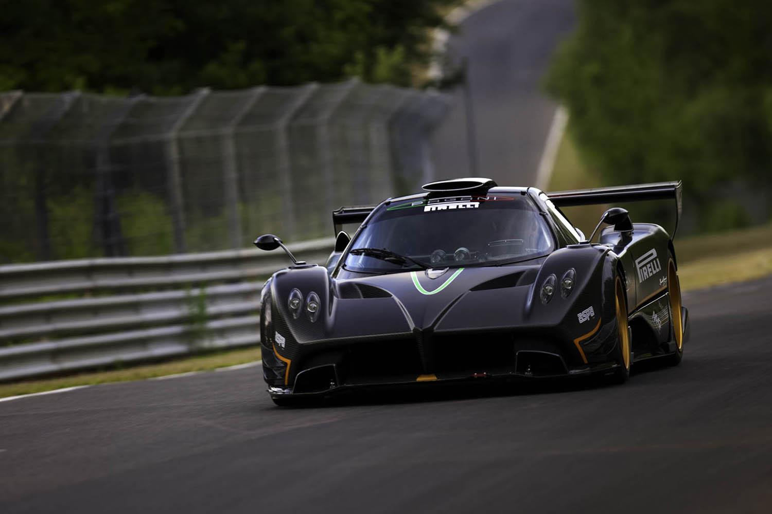 画像ギャラリー かつてランボルギーニに チャリ通 していた青年が生んだ 億超え スーパーカー パガーニの正体とは 画像8 自動車情報 ニュース Web Cartop