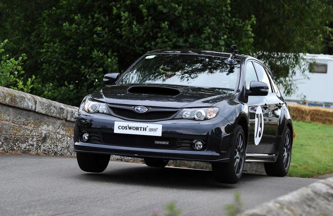F1やwrcの コスワース 仕立ての怪物市販車 英国subaru公認の Wrx Sti Cs400 Cosworth が凄すぎて笑う 自動車情報 ニュース Web Cartop