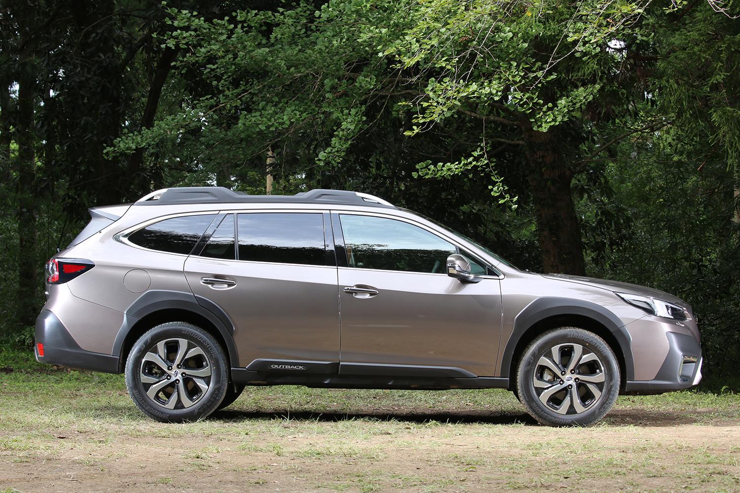 ６代目レガシィ アウトバックが日本上陸 レヴォーグと同じ1 8lターボのみで2グレード展開 自動車情報 ニュース Web Cartop