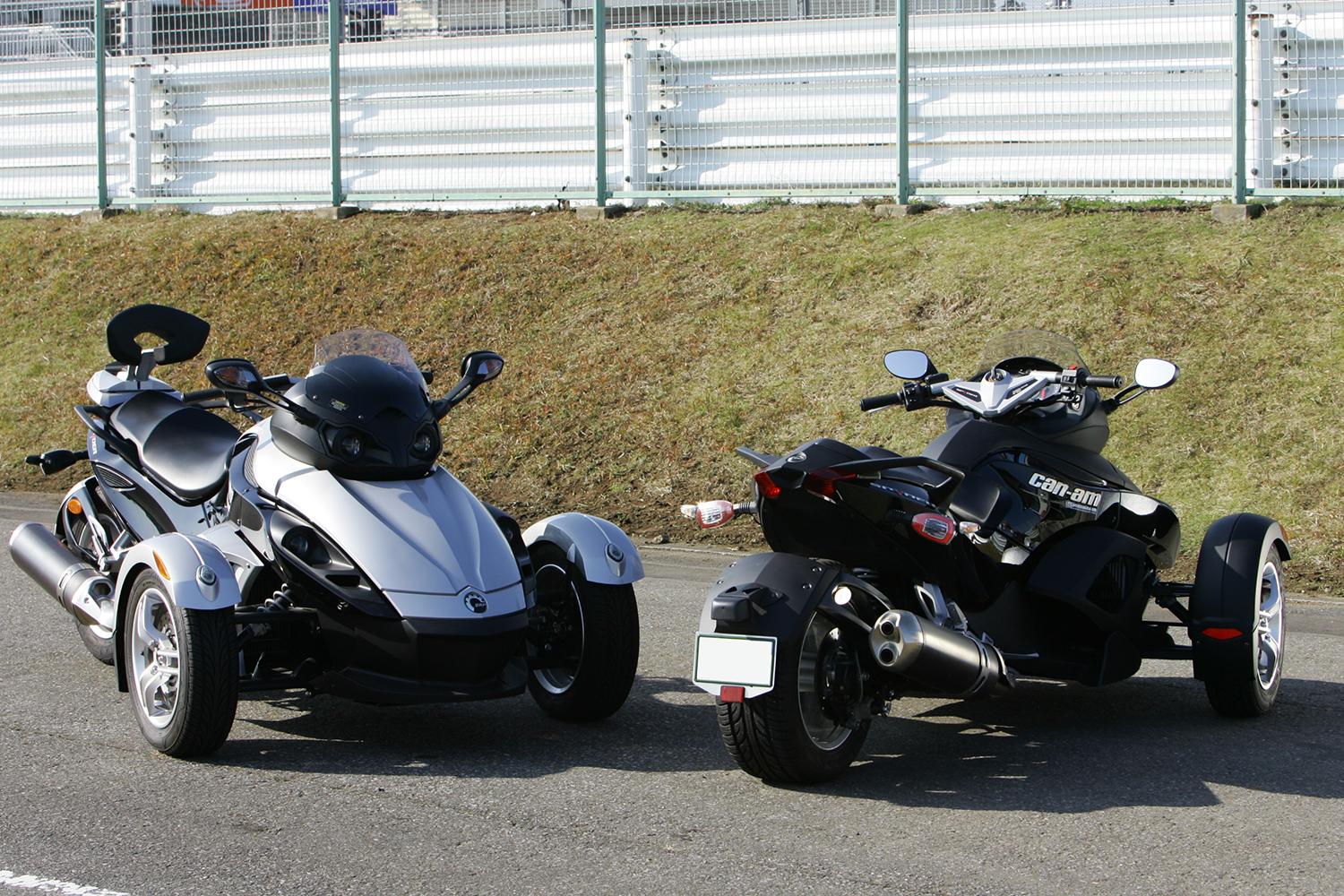 バイクのように剥き出しだけどヘルメット不要 ３輪バイクと違う３輪車 トライク とは何もの 自動車情報 ニュース Web Cartop