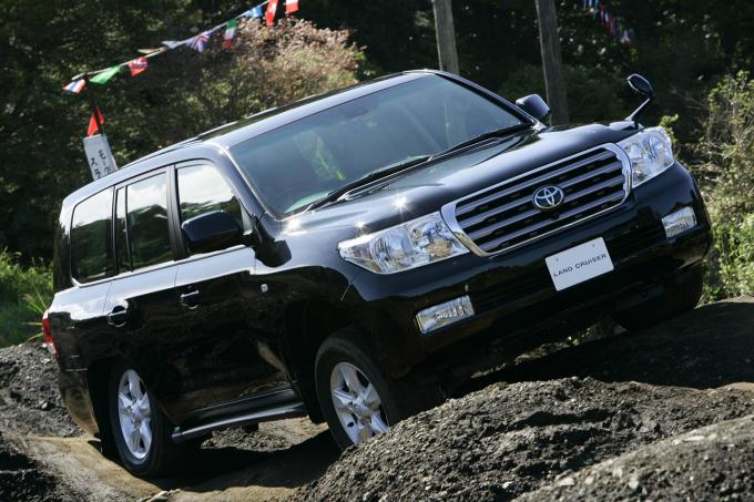 画像ギャラリー 新型ランクル300系の納期は２年以上という異常事態 14年前の先代ランクル0系の時はどうだった 画像7 自動車情報 ニュース Web Cartop