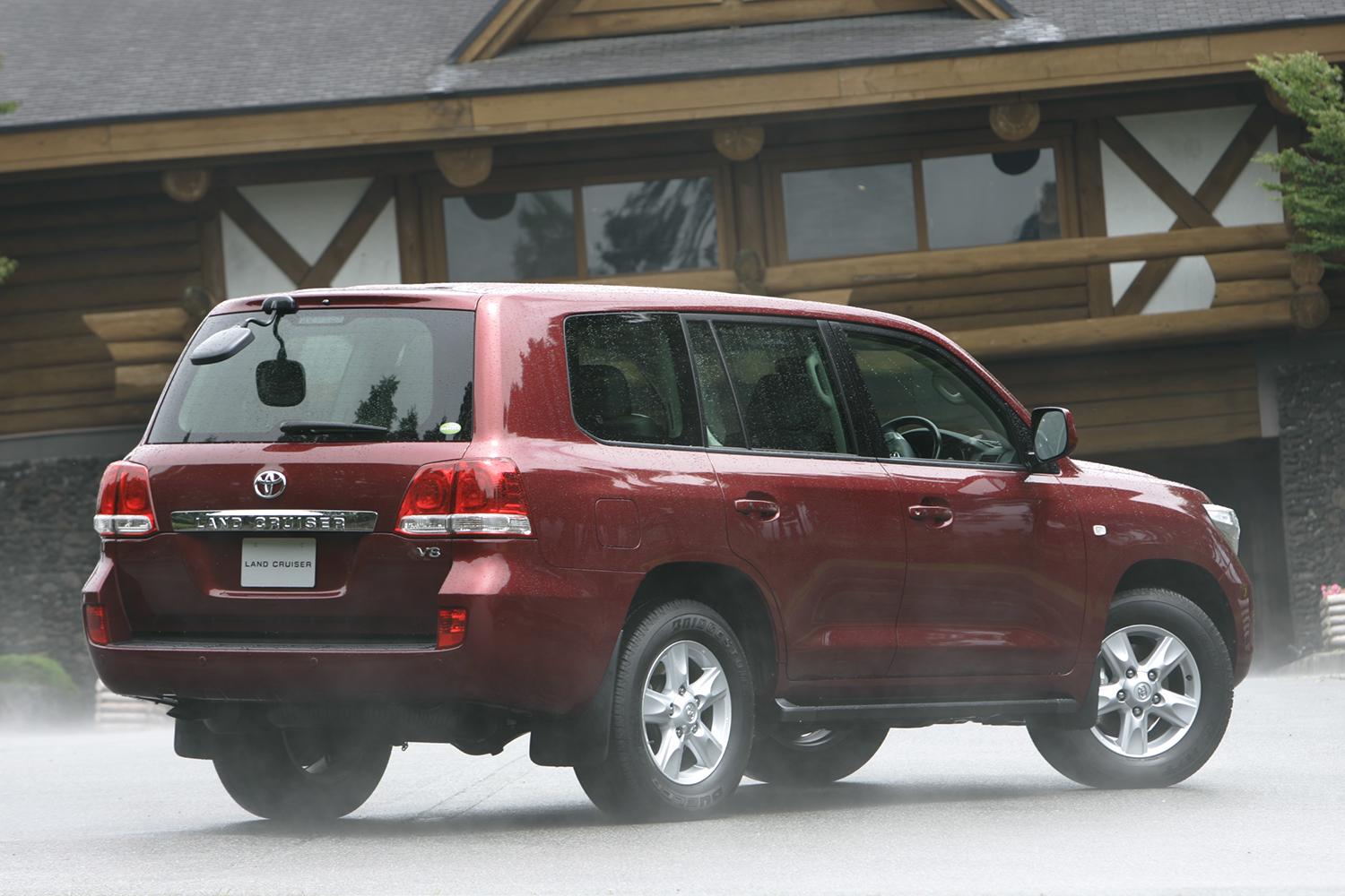 新型ランクル300系の納期は２年以上という異常事態 14年前の先代ランクル0系の時はどうだった 写真10 Goo 自動車