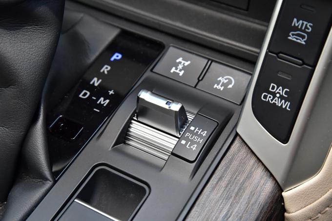 画像ギャラリー 悪路系4wd車は ２or４駆を切り替えるパートタイム スポーツ 実用車は 常時4wdのフルタイム ２種が存在する理由とは 画像19 自動車情報 ニュース Web Cartop