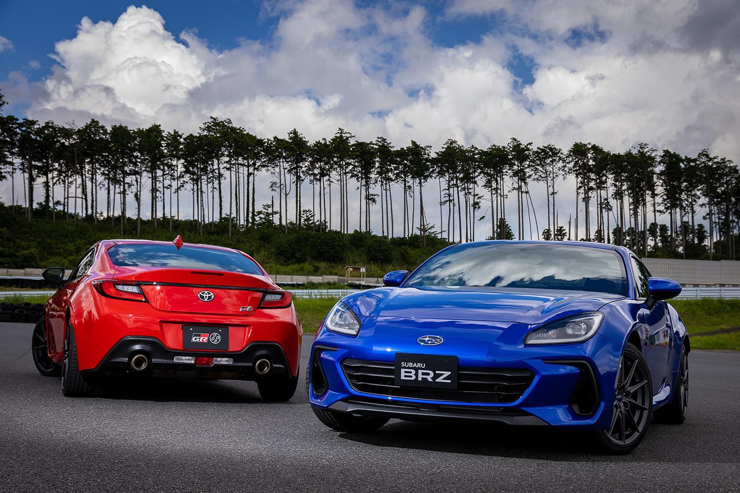 トヨタGR86とスバルBRZの前後スタイリング