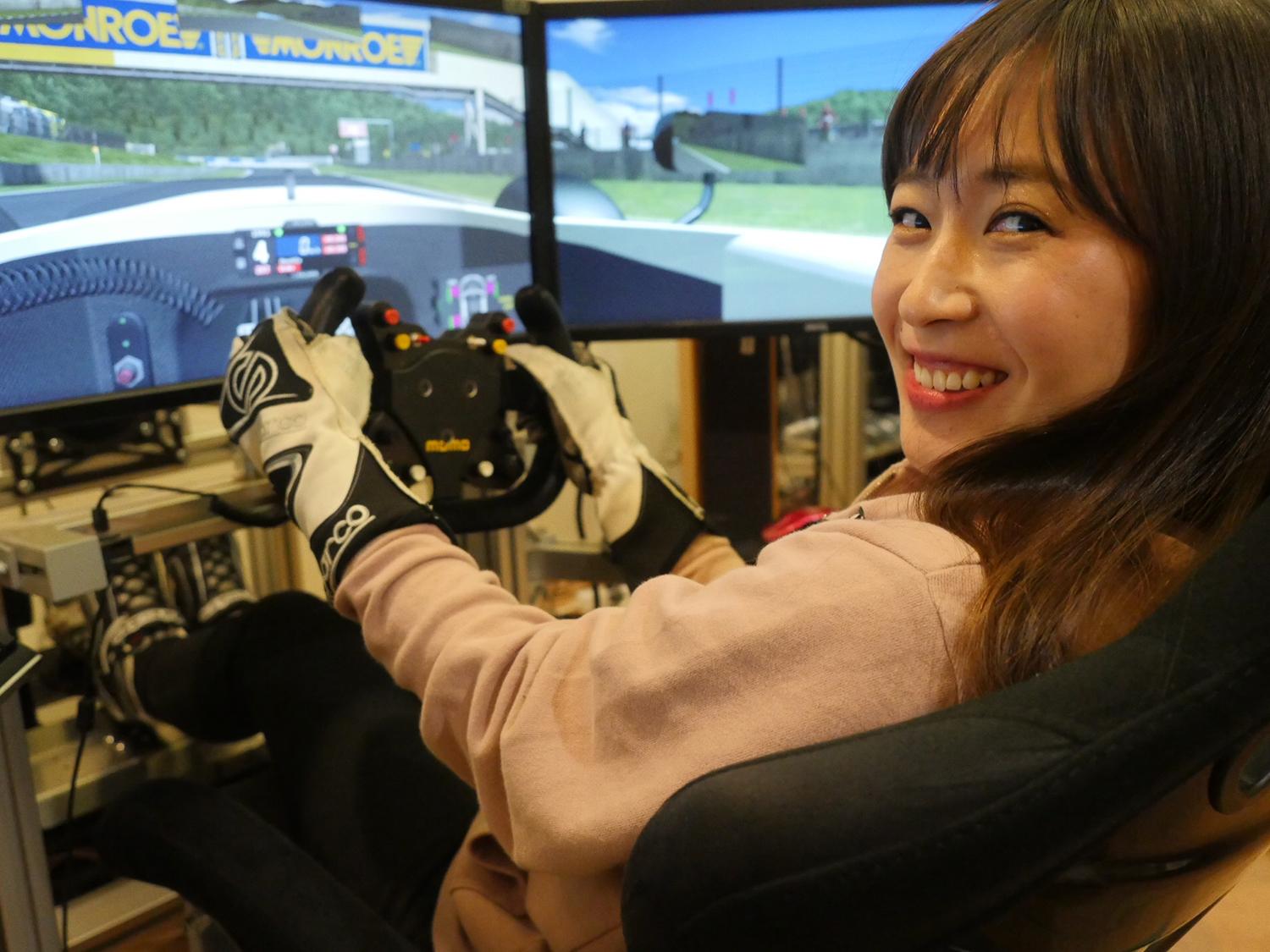 女子レーサー猪爪杏奈がTCRジャパンにシビックで出場！
