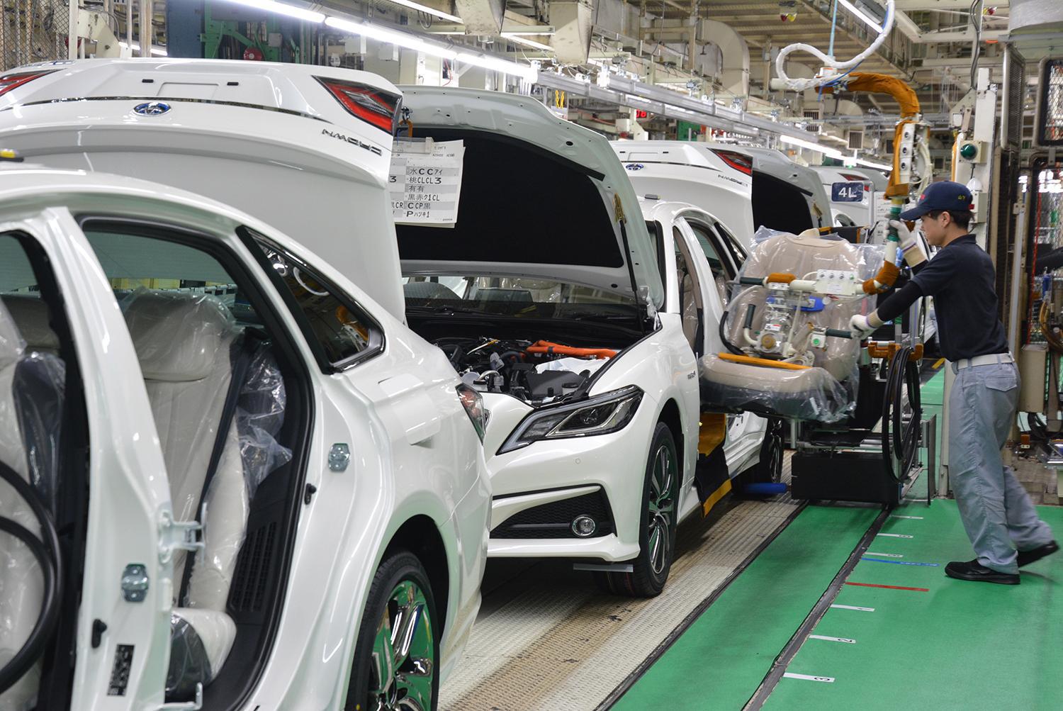 部品不足でクルマが作れない！ 厳すぎる10月の新車販売台数は 