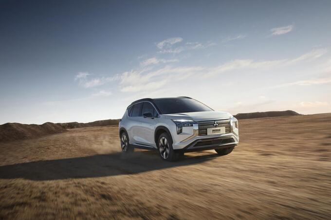 電気自動車の新型SUV見参! 中国で三菱が新型SUV「エアトレック」を世界初公開