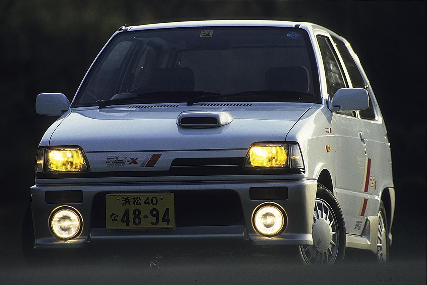 少し前まで普通にあったクルマの 黄色いヘッドライト 禁止になった理由とは 自動車情報 ニュース Web Cartop