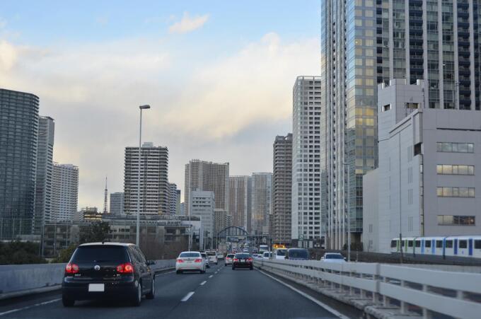 渋滞も減る！　事故も減る！　高速に慣れていないドライバーが覚えておくべきマナー６つ